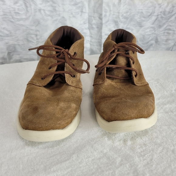 Ugg treadlite youth brown booties Size 5 - Picture 3 of 9